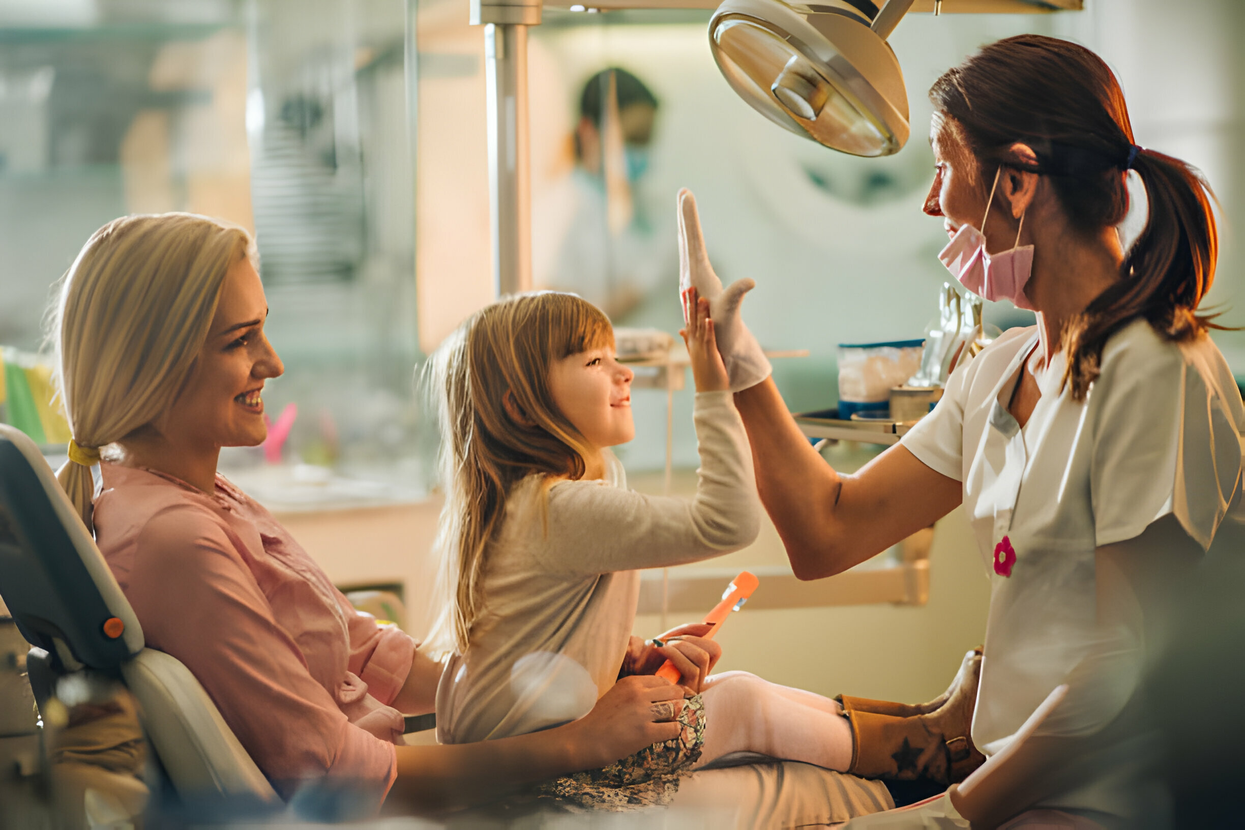 5 Essential Tips for Preparing Your Child for Their First Dental Exam_FI